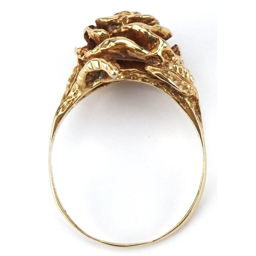 3231 - 9ct gold rose head ring, size O, 4.2g