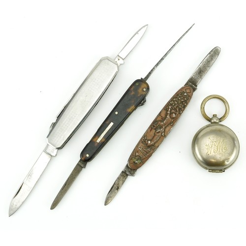 1419 - Metal sovereign case and three penknives including one with a boy poking a dog up a tree and being c... 