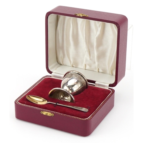 242 - Henry Clifford Davis, Elizabeth II silver christening eggcup and spoon with fitted case, Birmingham ... 