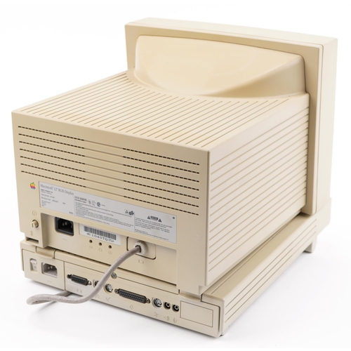 1546 - Vintage Apple Macintosh LC computer with monitor and two mouses, model number M0350