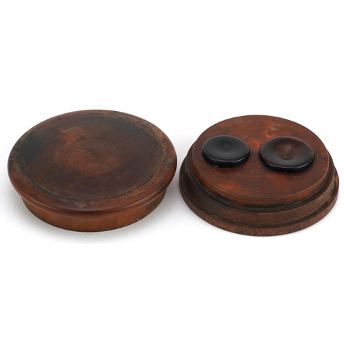 1525 - 19th century treen patch box and cover, 5.5cm in diameter