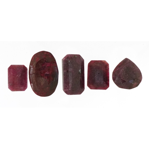 2601 - Collection of facetted ruby stones, approximately 229.25 carat in total