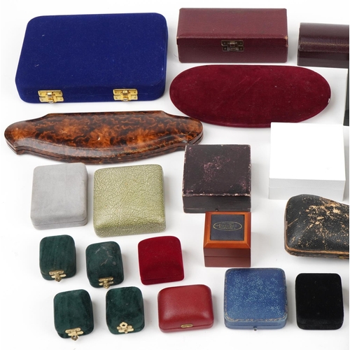 2568 - Antique and later jewellery boxes including Pandora