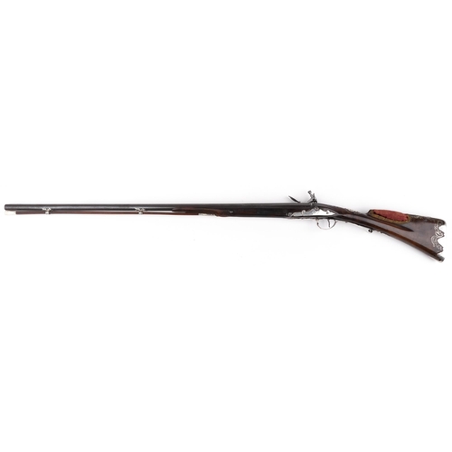 701 - Good 19th century French flintlock sporting gun with unmarked silver butt and foliate inlay, 126cm i... 