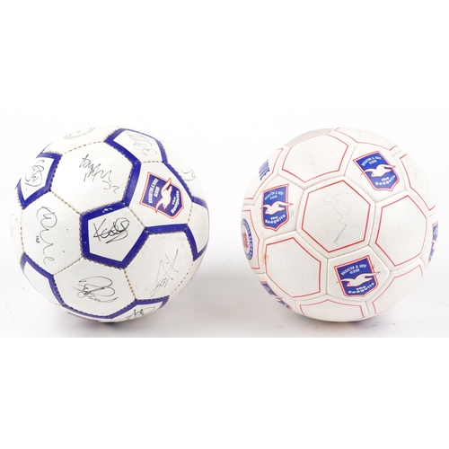 1287 - Two footballing interest Brighton & Hove Albion footballs signed with ink signatures