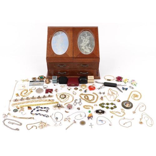 2567 - Vintage and later costume jewellery including brooches, necklaces, rings and earrings housed in a ma... 