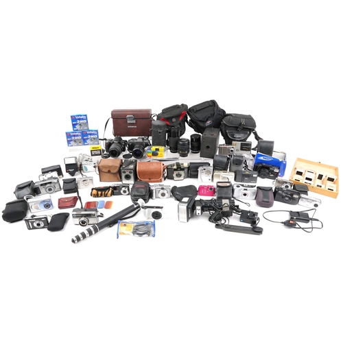 1360 - Vintage and later cameras and accessories including Pentax P30T, Nikon D60 and Makinon