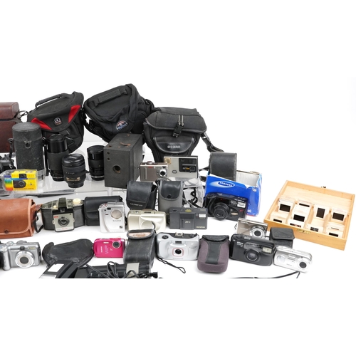 1360 - Vintage and later cameras and accessories including Pentax P30T, Nikon D60 and Makinon