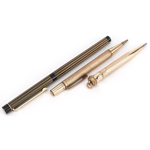 1635 - Sheaffer fountain pen with 14k gold nib and two gold plated propelling pencils