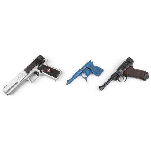 720 - Three vintage toy and BB guns, comprising Lone Star no 504 spud gun, SMK G2000 repeater and Luger to... 