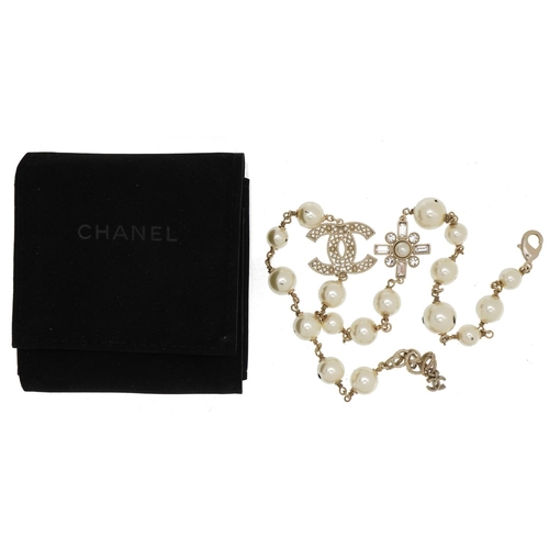 2162 - Chanel, vintage French simulated pearl necklace marked D19 V, 44cm in length, 32.5g