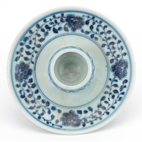 1613 - Chinese blue and white porcelain stem dish hand painted with flowers, 17.5cm in diameter