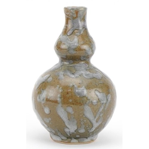 1629 - Chinese porcelain splashed double gourd vase having a green and grey glaze, 17cm high