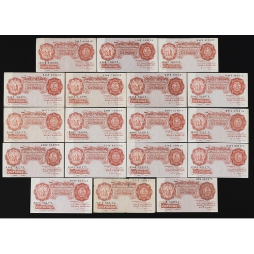 862 - Eighteen Bank of England ten shilling banknotes, some consecutive serial numbers, various Chief Cash... 