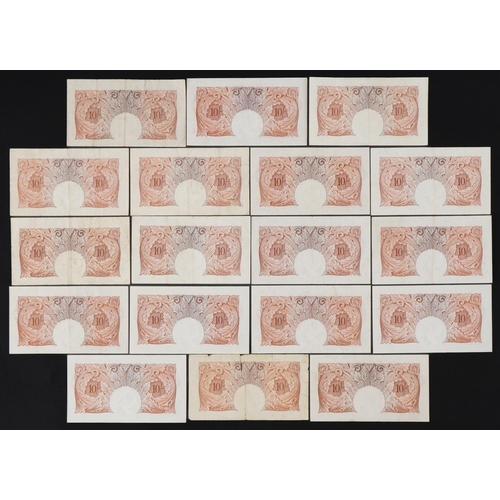 862 - Eighteen Bank of England ten shilling banknotes, some consecutive serial numbers, various Chief Cash... 