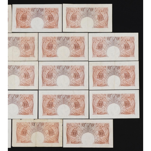 862 - Eighteen Bank of England ten shilling banknotes, some consecutive serial numbers, various Chief Cash... 