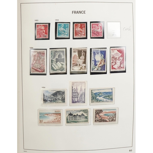 969 - Good collection of 1940s and later French stamps arranged in an album