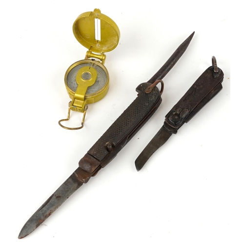 1382 - Two antique folding pocket knives and an engineer's directional compass