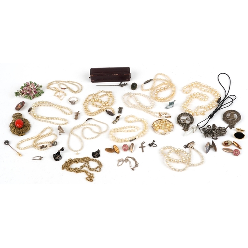 2550 - Vintage and later costume jewellery, some silver, and military badges including pearl necklace with ... 