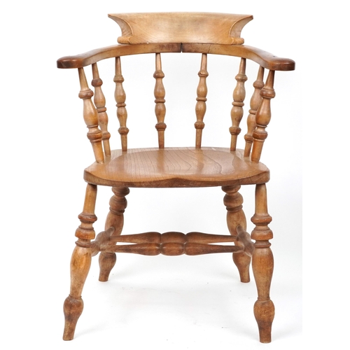 1082 - Hardwood smoker's bow chair, 83cm high