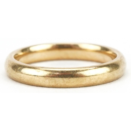 2072 - 9ct gold wedding band, size J, 2.7g