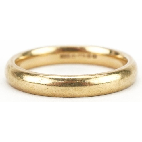 2072 - 9ct gold wedding band, size J, 2.7g