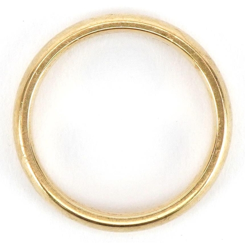 2072 - 9ct gold wedding band, size J, 2.7g