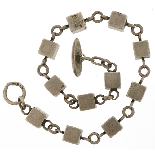 2191 - Modernist cube link bracelet, 21cm in length, 36.5g