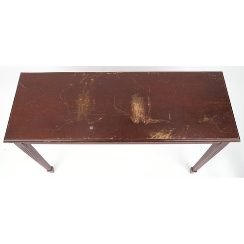 1072 - Mahogany side table on tapering legs, 74.5cm H x 121.5cm W x 45.5cm D