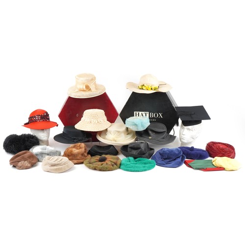 1729 - Collection of vintage and later hats including Cross Keys hat, Miss Millie and Bute, two with boxes