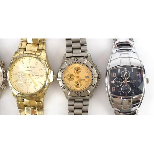 2588 - Five gentlemen's wristwatches including Thomas Calvi, Oriando and Cawelon