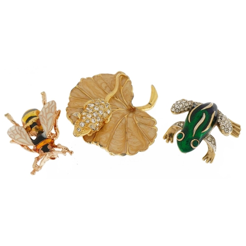 2167 - Three jewelled and enamel animal brooches comprising mouse on a leaf, wasp and frog, the largest 4cm... 