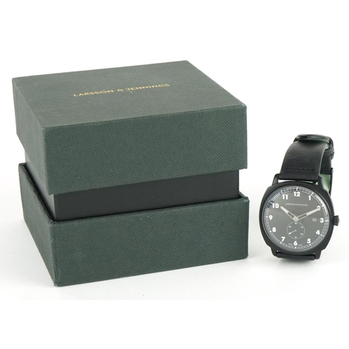 2553 - Larsson & Jennings, gentlemen's wristwatch with box with subsidiary dial and date aperture, 36mm in ... 