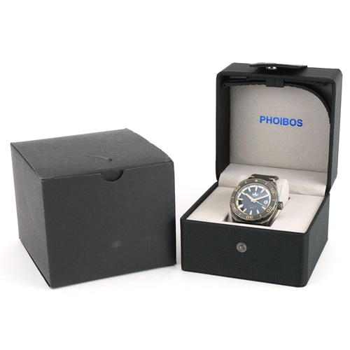 2546 - Phoibos, gentlemen's automatic wristwatch with date aperture with box and paperwork, 41mm in diamete... 