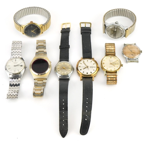 2581 - Eight vintage and later gentlemen's wristwatches including Junghans, Avia Daytyme automatic, Tissot,... 