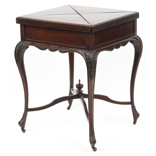 1103 - Victorian mahogany envelope card table with green baize lined interior and carved knees, 75cm high x... 