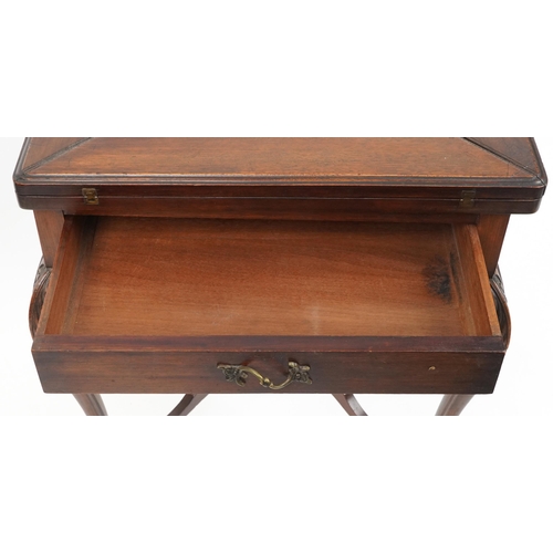 1103 - Victorian mahogany envelope card table with green baize lined interior and carved knees, 75cm high x... 