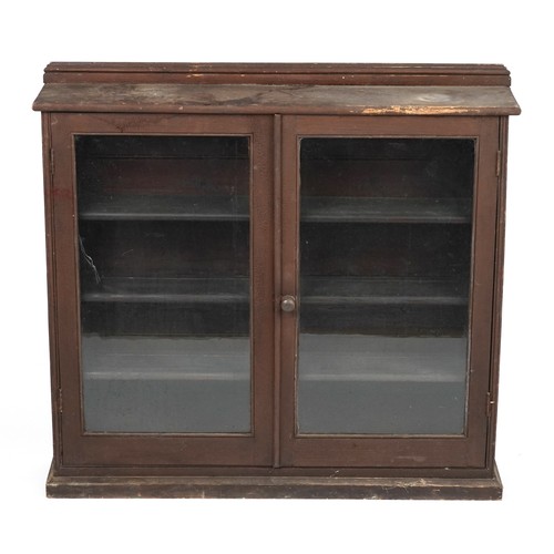 1036 - Victorian bookcase enclosing three shelves, 104cm H X 111.5cm W X 23cm D