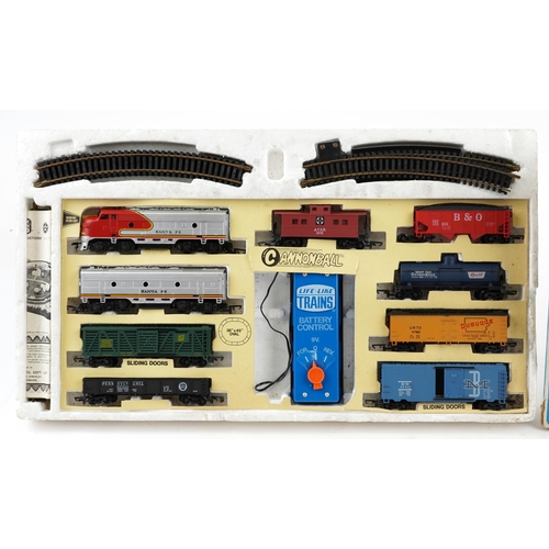 1160 - Life-Like Trains HO gauge Cannonball trainset with box