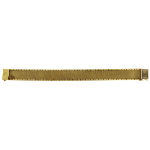 5 - 18ct gold stylish flattened link bracelet, 18cm in length, 42.2g
