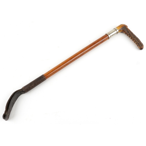 667 - Victorian malacca riding crop with staghorn handle, 57cm in length