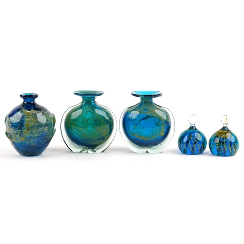 237 - Mdina, Maltese glassware comprising three vases with handles and two dump paperweights, the largest ... 