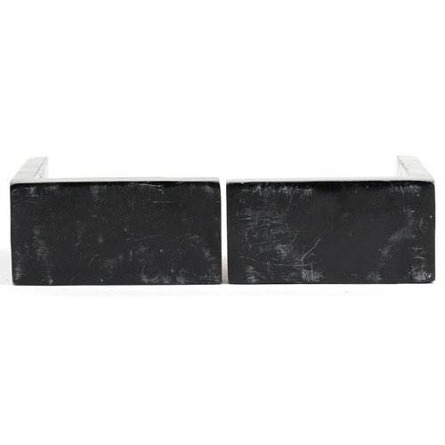 14 - Manner of Fratelli Mannelli for Signa, pair of Mid century Italian carved stone bookends in the form... 