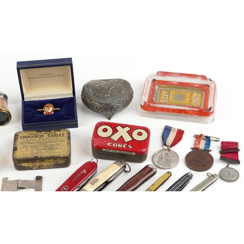 2657 - Sundry items including a pair of mother of pearl opera glasses, coinage, Star cigarettes, Thai green... 