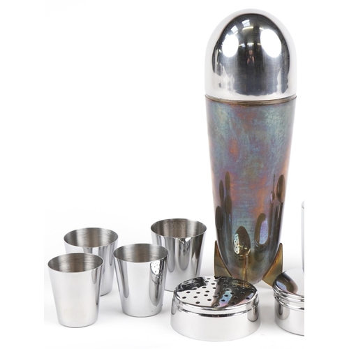 2325 - Art Deco style silver plated cocktail shaker in the form of an aeroplane bomb, 24.5cm high