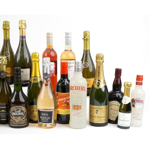 2608 - Collection of table wines and Champagne including La Castelia Prosecco and Archer's Peach Schnapps