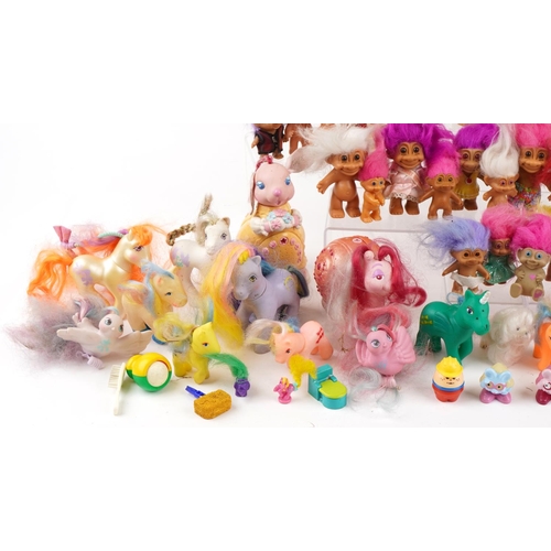 1158 - Collection of vintage toys including trolls and keepers, some trolls with Russ labels