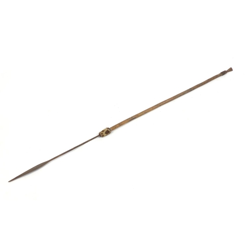 2660 - Tribal interest spear, 146cm in length