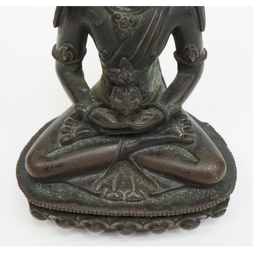 71 - 18th Century Chino Tibetan bronze/copper buddha figure of Tara, 15cms tall