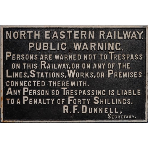 1722 - Railwayana interest North Eastern Railway Public Warning cast iron sign, 90cm x 60cm